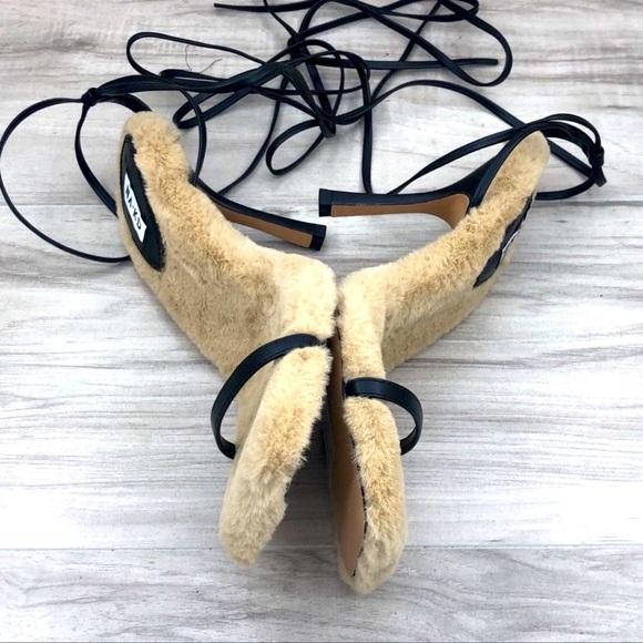 RARE NA-KD Faux Fur Sole Strappy Heels - Picture 16 of 16